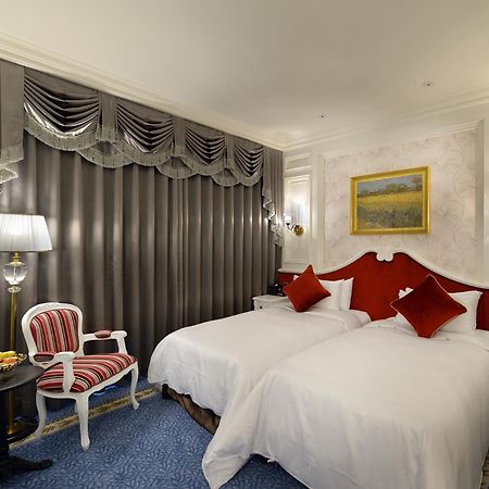 Golden Tulip Rs Boutique Hotel-Tainan Exterior photo